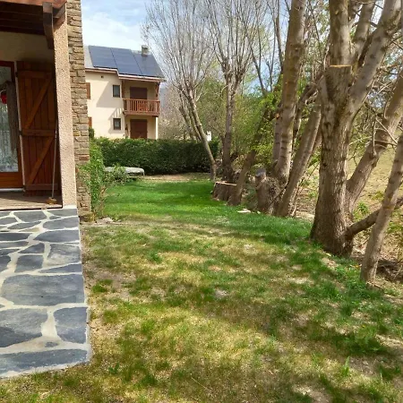 Apartamento Con Amplio Jardin Cerca De Puigcerda *