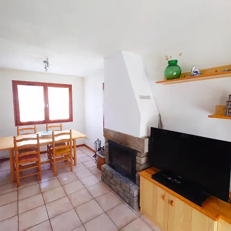 Apartamento Con Amplio Jardin Cerca De Puigcerda Apartamento *